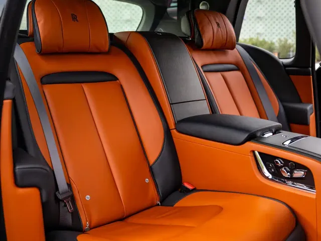 Rolls-Royce Cullinan — Фото автомобиля 19