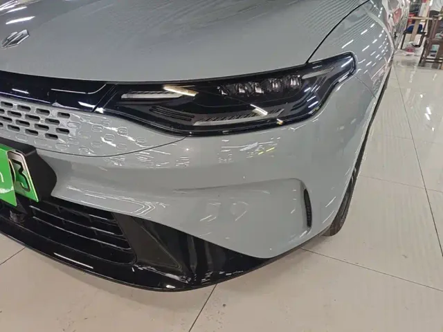Leapmotor C01 — Фото автомобиля 23