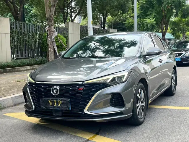 Фотография автомобиля — Changan Eado