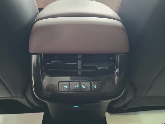 BYD Seal 07 DM-i — Фото автомобиля 11