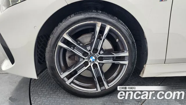 BMW 1-Series — Фото автомобиля 5