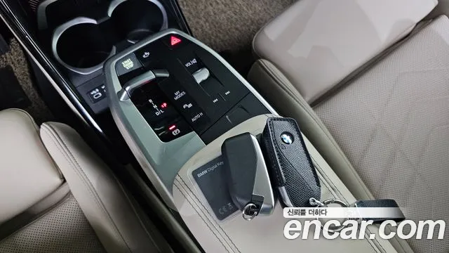 BMW X1 U11 — Фото автомобиля 9