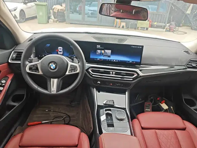 BMW 3 Series — Фото автомобиля 9