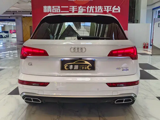 Audi Q5L — Фото автомобиля 25