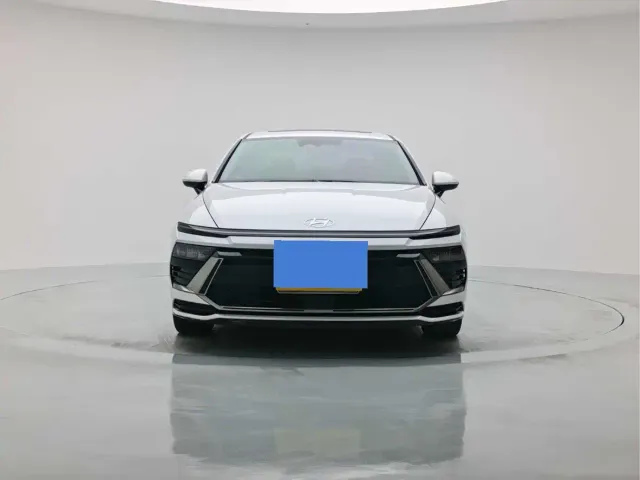 Hyundai Sonata — Фото автомобиля 2
