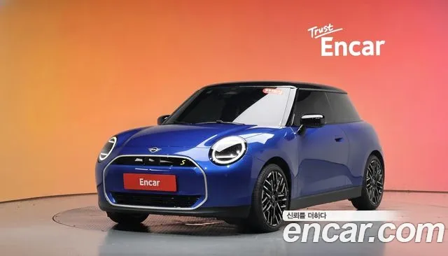 Фотография автомобиля — MINI Cooper