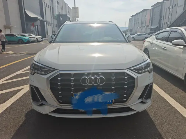 Audi Q3 — Фото автомобиля 2