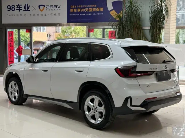 BMW X1 — Фото автомобиля 6