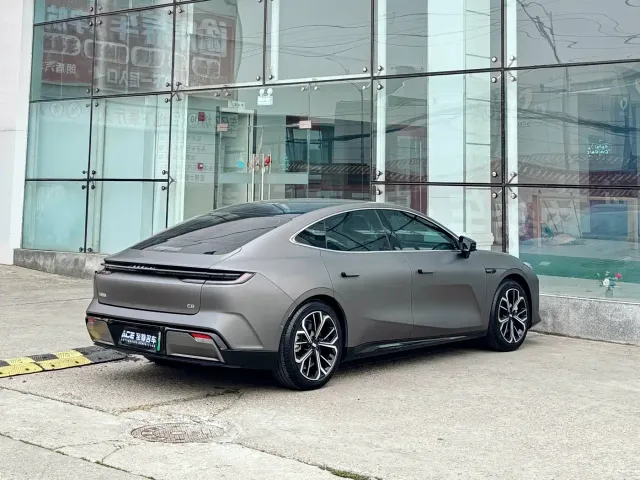 Geely Galaxy E8 — Фото автомобиля 4