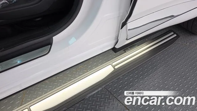 Genesis GV80 — Фото автомобиля 27
