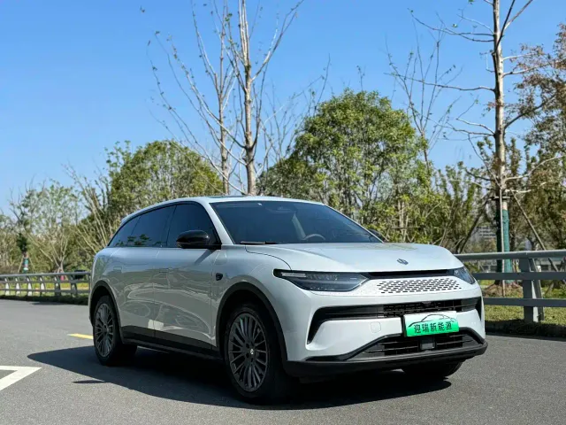 Leapmotor C11 — Фото автомобиля 2