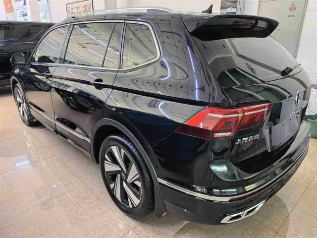 Volkswagen Tiguan L — Фото автомобиля 5