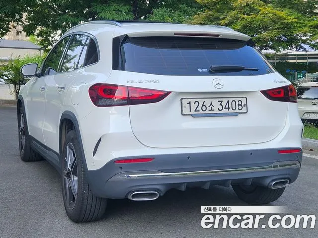 Mercedes-Benz GLA-Class — Фото автомобиля 6