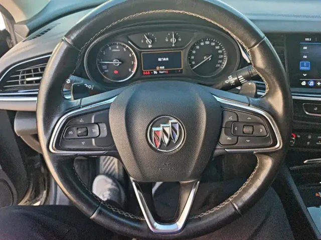 Buick Regal — Фото автомобиля 15