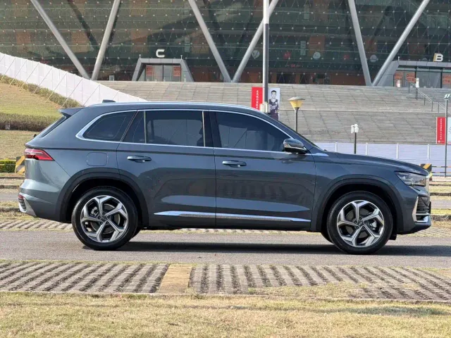 Geely Xingyue L — Фото автомобиля 10