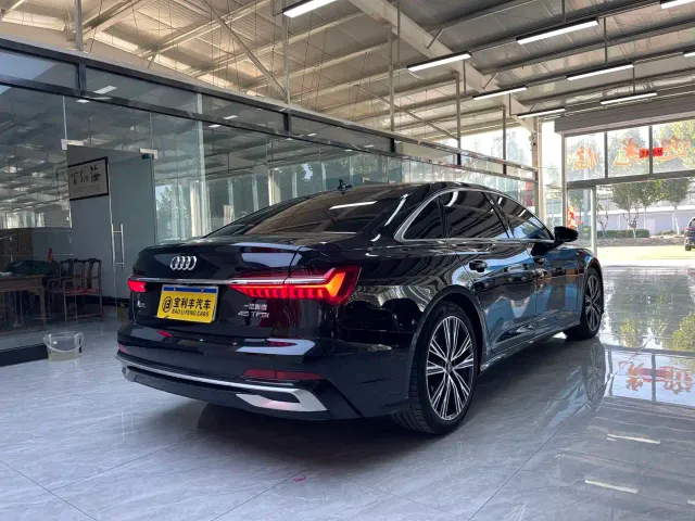 Audi A6L — Фото автомобиля 9