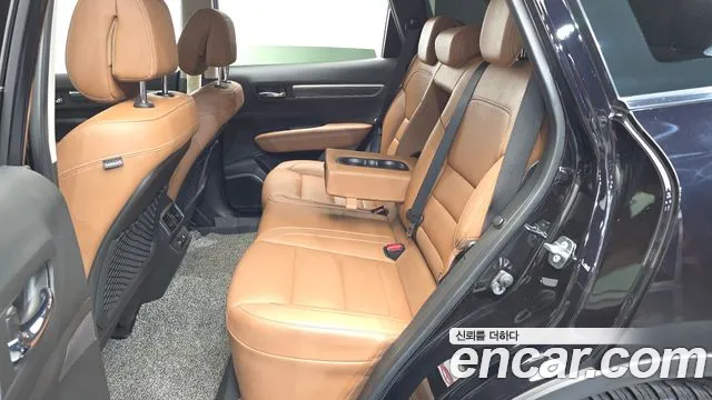 Renault-KoreaSamsung QM6 Новый QM6 2.0 LPe RE Signature 2WD — Фото автомобиля 12