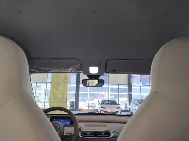 Wuling Motors Hongguang MINIEV 2025 4-Door Advanced — Фото автомобиля 17