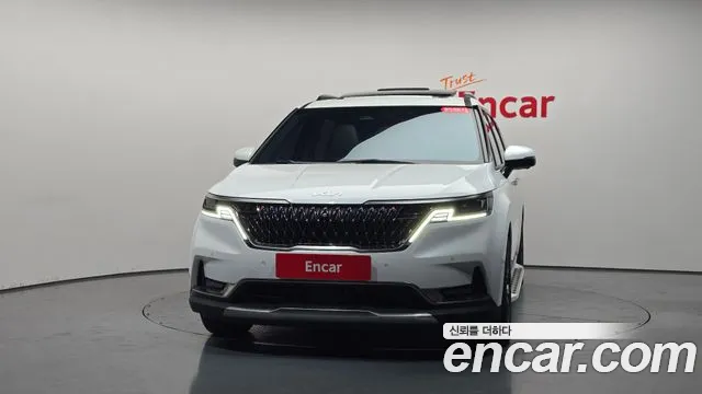 Kia Carnival — Фото автомобиля 3