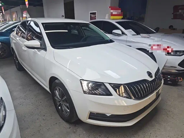 Skoda Octavia — Фото автомобиля 3