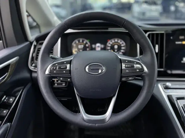 GAC Trumpchi M8 — Фото автомобиля 13
