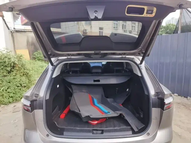 Roewe RX5 — Фото автомобиля 18
