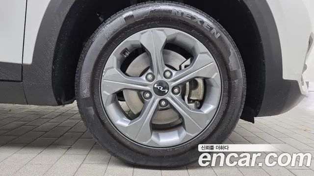 Kia Seltos Seltos Бензин 1.6 турбо 2WD — Фото автомобиля 5