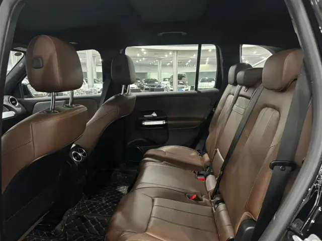 Mercedes-Benz GLB-Class — Фото автомобиля 14
