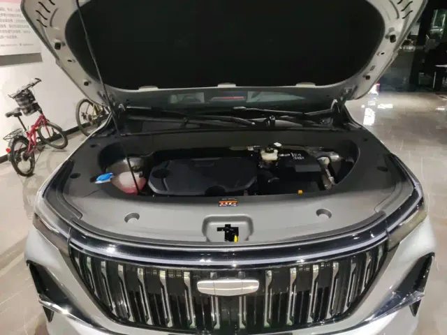 Geely Boyue L — Фото автомобиля 16