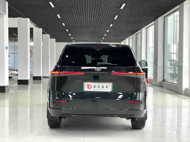 Toyota BoZhi 3X — Фото автомобиля 5
