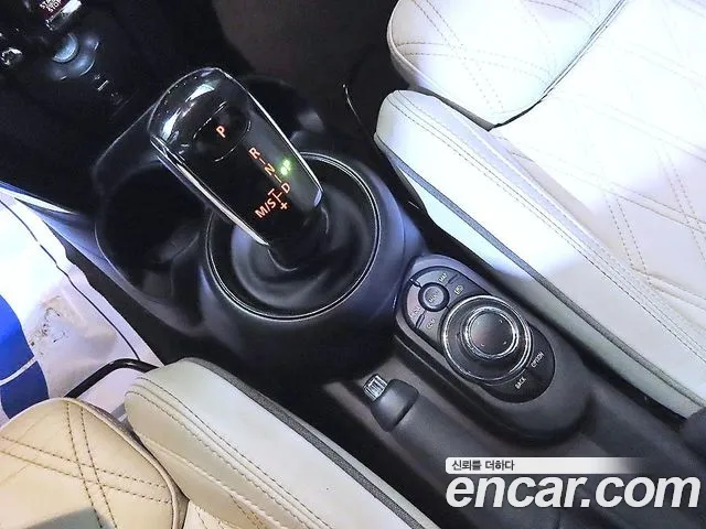 Mini Cooper Convertible — Фото автомобиля 15