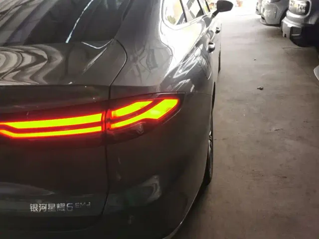 Geely Galaxy Stellar 6 — Фото автомобиля 7