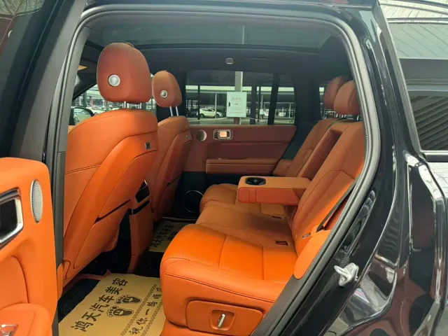 Li Auto L6 — Фото автомобиля 5