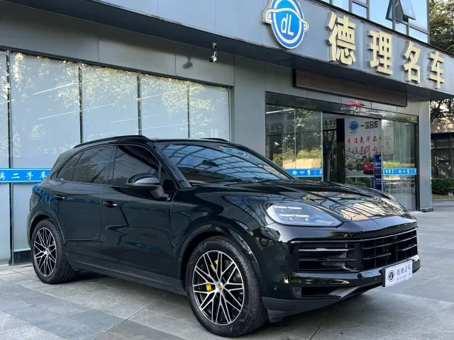 Porsche Cayenne — Фото автомобиля 4