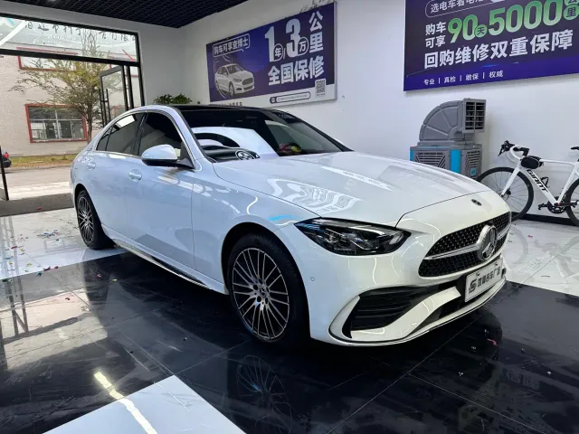 Mercedes-Benz C-Class — Фото автомобиля 3