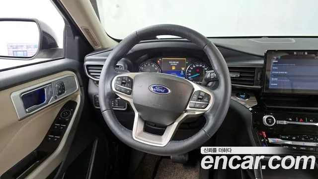 Ford Explorer Explorer 6 поколение — Фото автомобиля 13