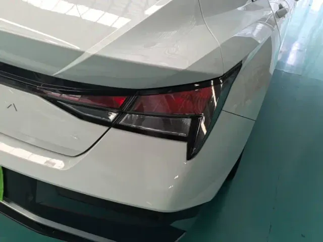 Hyundai Elantra — Фото автомобиля 7