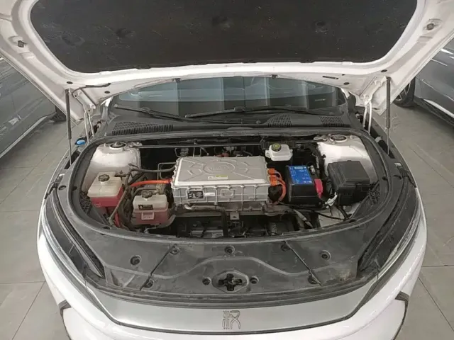 BYD Han — Фото автомобиля 19
