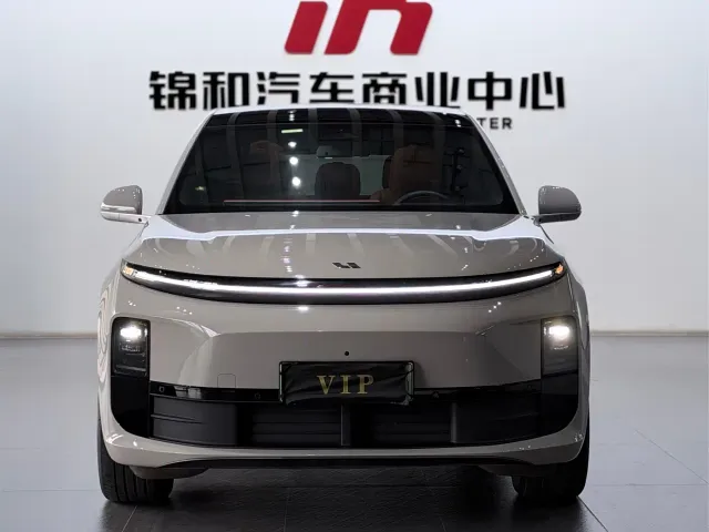 Li Auto L6 — Фото автомобиля 2