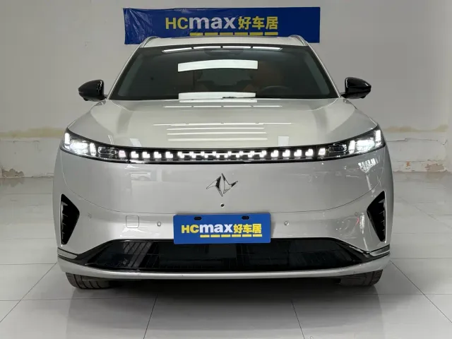 Dongfeng eπ 008 — Фото автомобиля 2