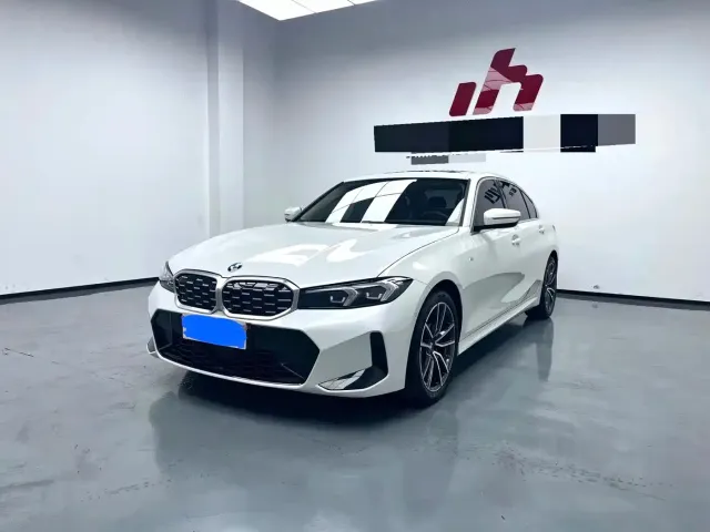 Фотография автомобиля — BMW 3 Series