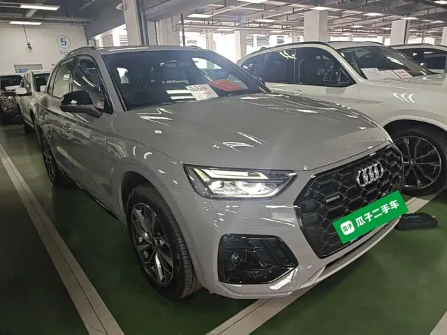 Audi Q5L — Фото автомобиля 3