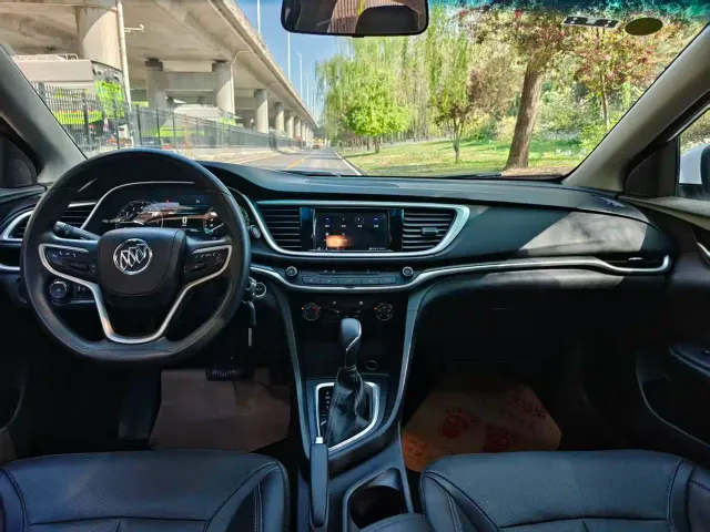 Buick Excelle — Фото автомобиля 6