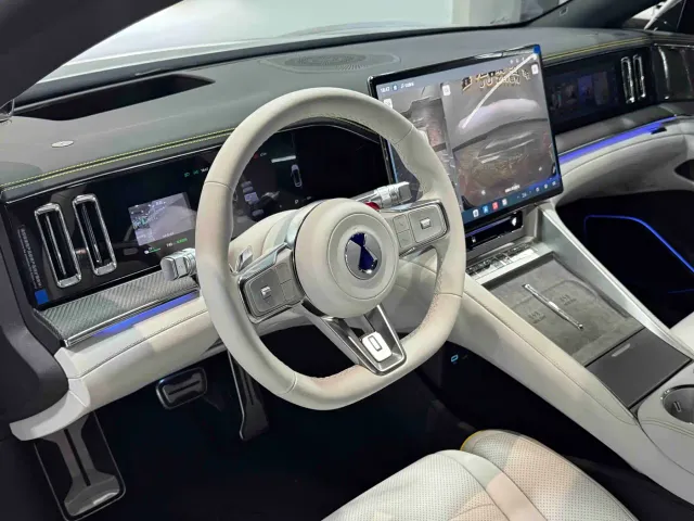 Denza Z9GT — Фото автомобиля 13