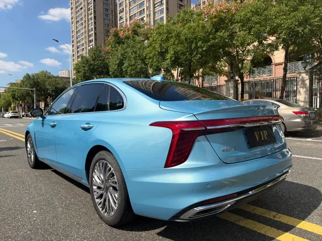 Hongqi H5 — Фото автомобиля 6