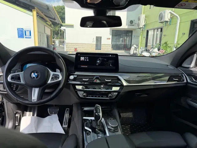 BMW 6 Series Gran Turismo — Фото автомобиля 5