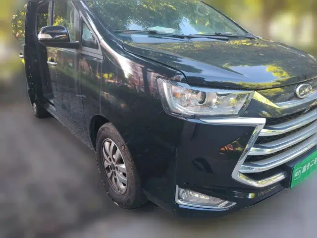 JAC Refine M4 — Фото автомобиля 23