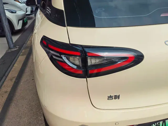 Geely Starry Wish — Фото автомобиля 7