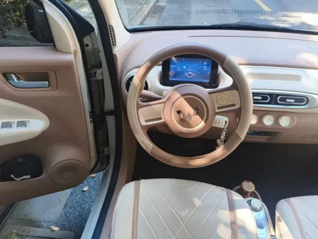 Wuling Hongguang Mini EV — Фото автомобиля 6