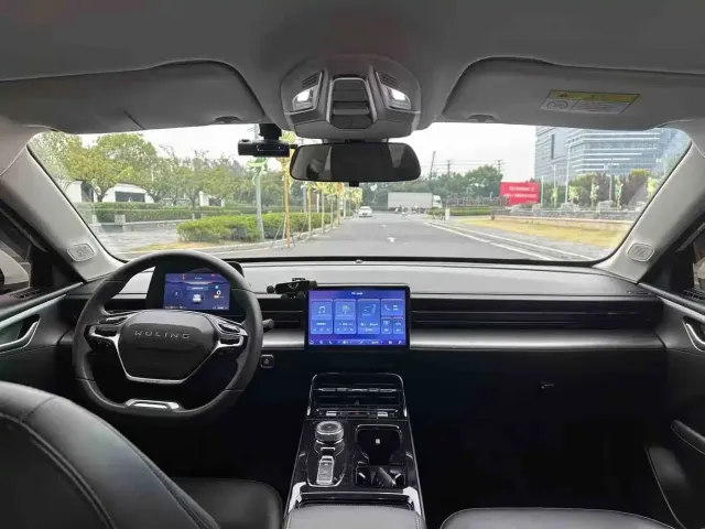 Wuling Starlight — Фото автомобиля 6
